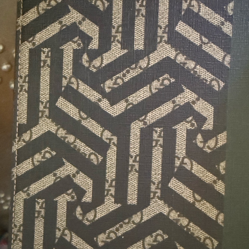 EUC Gucci Coliedo Web Bee Messenger Clutch - Picture 9 of 10